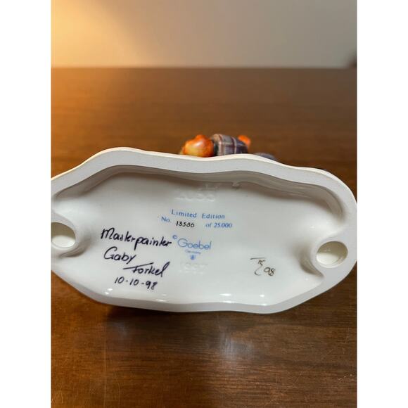 Goebel Hummelscapes Collection “Autumn Frolic” 1998 Figurine. Read Details - Picture 9 of 10